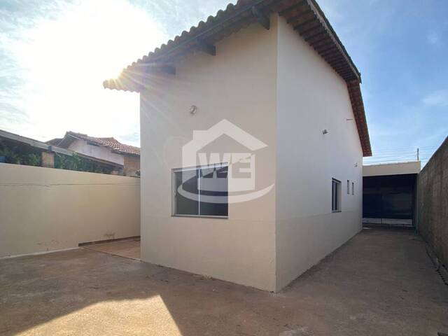 #1013 - Casa para Venda em Itumbiara - GO - 2