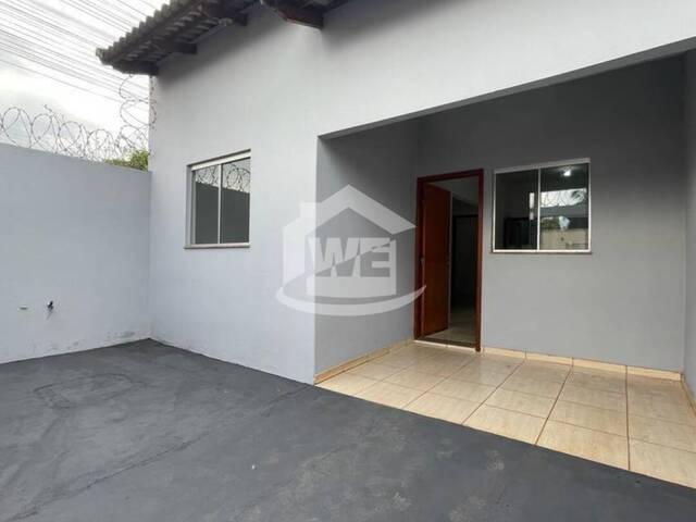 #1032 - Casa para Venda em Itumbiara - GO - 1