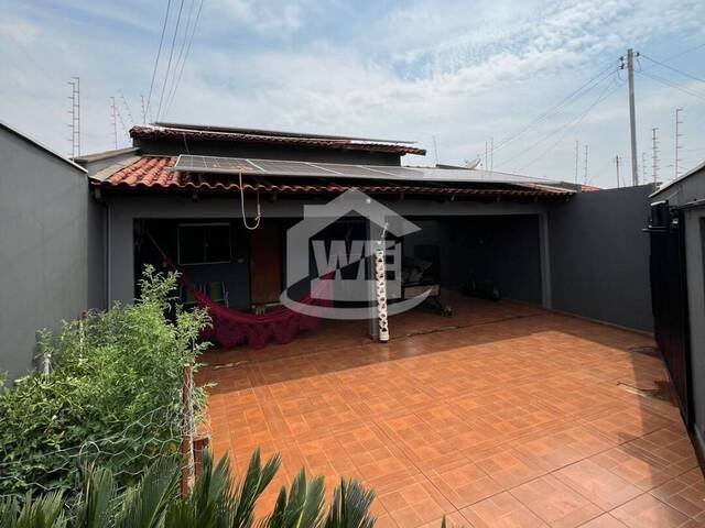 #1059 - Casa para Venda em Itumbiara - GO - 1